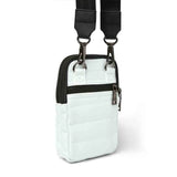 Think Royln Buzz me bag 9890 two colors